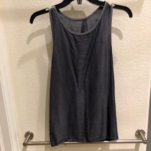 Lululemon all tied up tank size 6